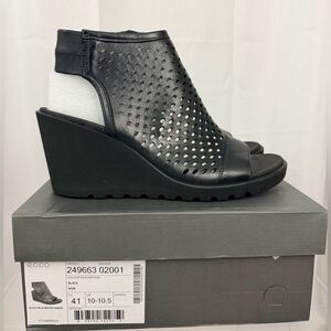 Ecco Freja Black Perforated Leather Wedge Cushioned Sandal EU 41/US 10-10.5 NWT